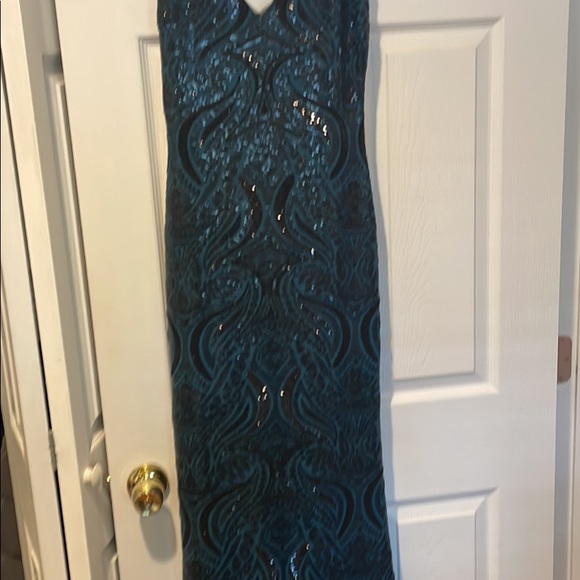 Avery G sequin gown - Picture 2 of 4